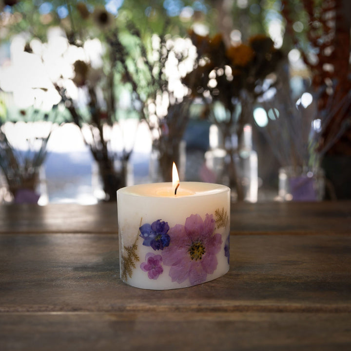 ROSY RINGS Petite Oval Candle Roman Lavender